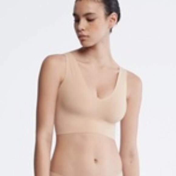 Calvin Klein - Invisibles Lightly Lined V-Neck Bralette - XLarge - Picture 1 of 1